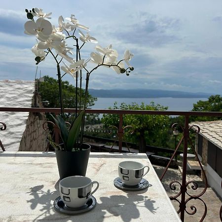 Apartment Lovre Topic Baška Voda Dış mekan fotoğraf