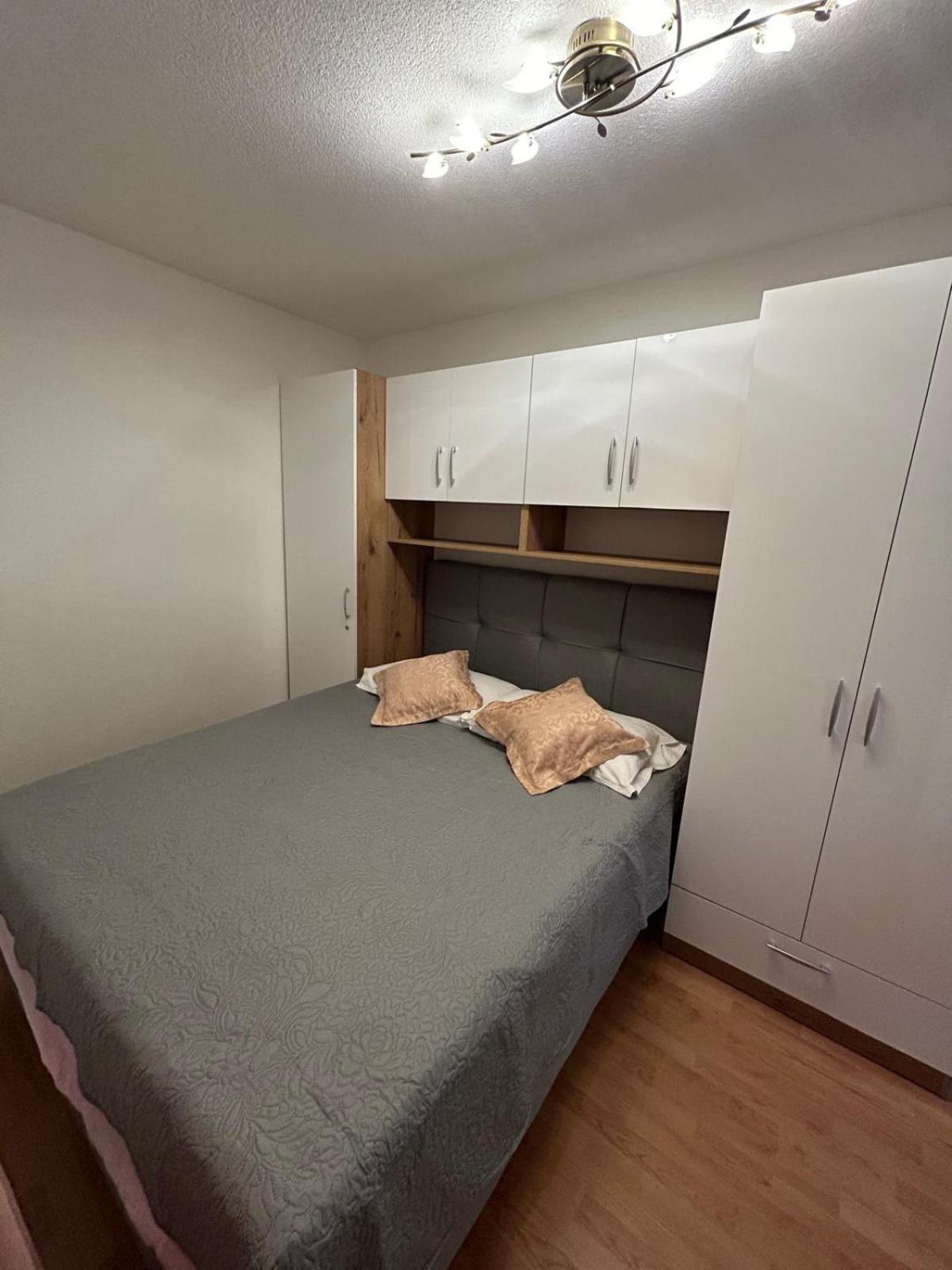 Apartment Lovre Topic Baška Voda Dış mekan fotoğraf