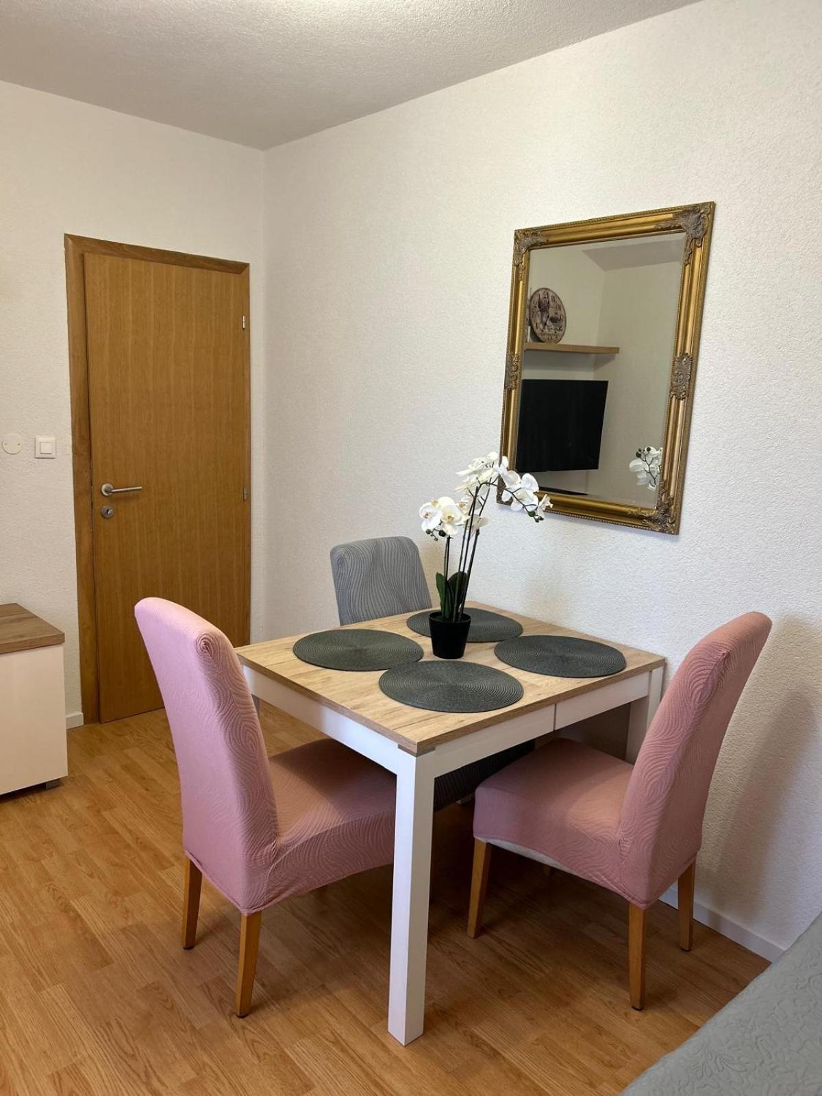 Apartment Lovre Topic Baška Voda Dış mekan fotoğraf